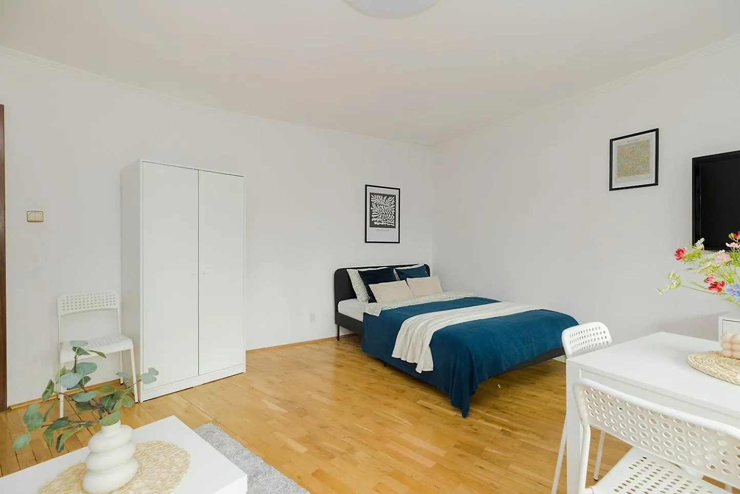 Apartment Room Rodla 12 Warsaw Poland